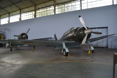 ４日目　ジョグジャカルタ航空宇宙博物館　九九式軍偵察機　全景（インドネシア）