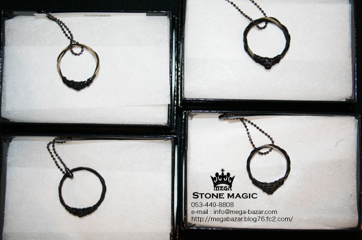 MEGA Stone Magic リング&ブレス